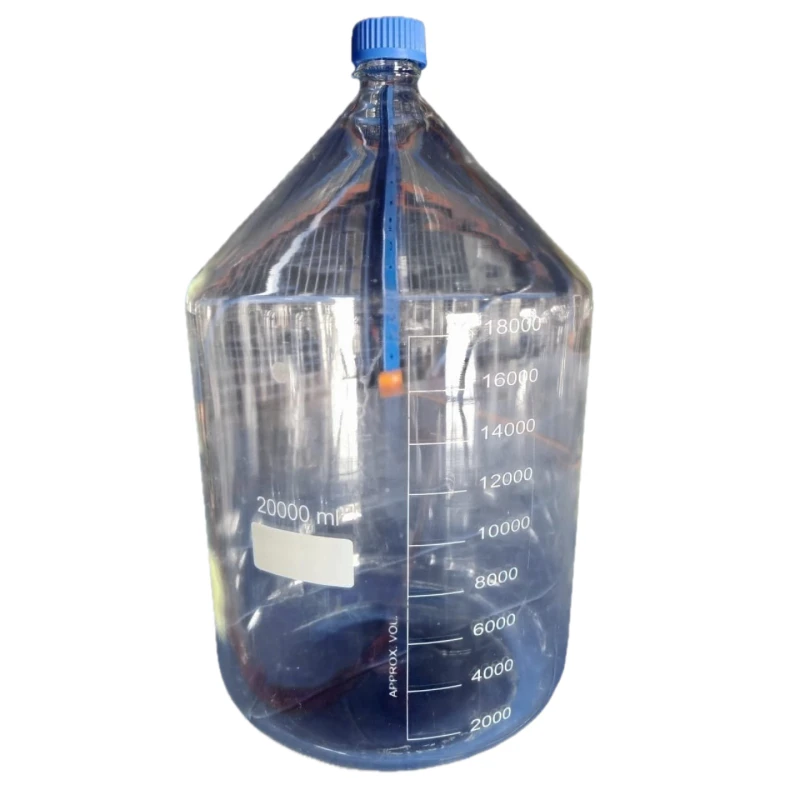 Reagent Bottles With A Blue Cap 20000ml